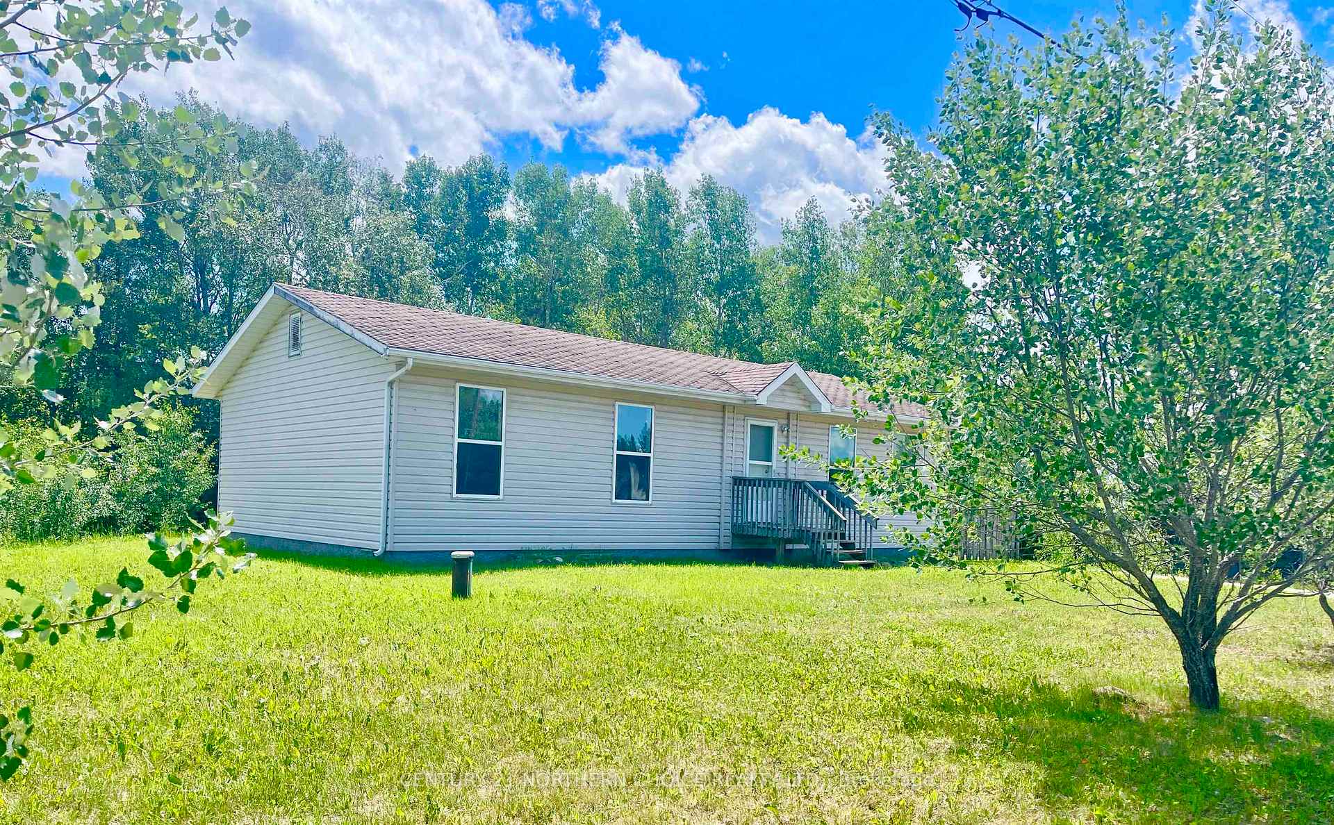 Photo 1 of 29 Bay Street, Kenora Remote Area, Dinorwic — HOMEH