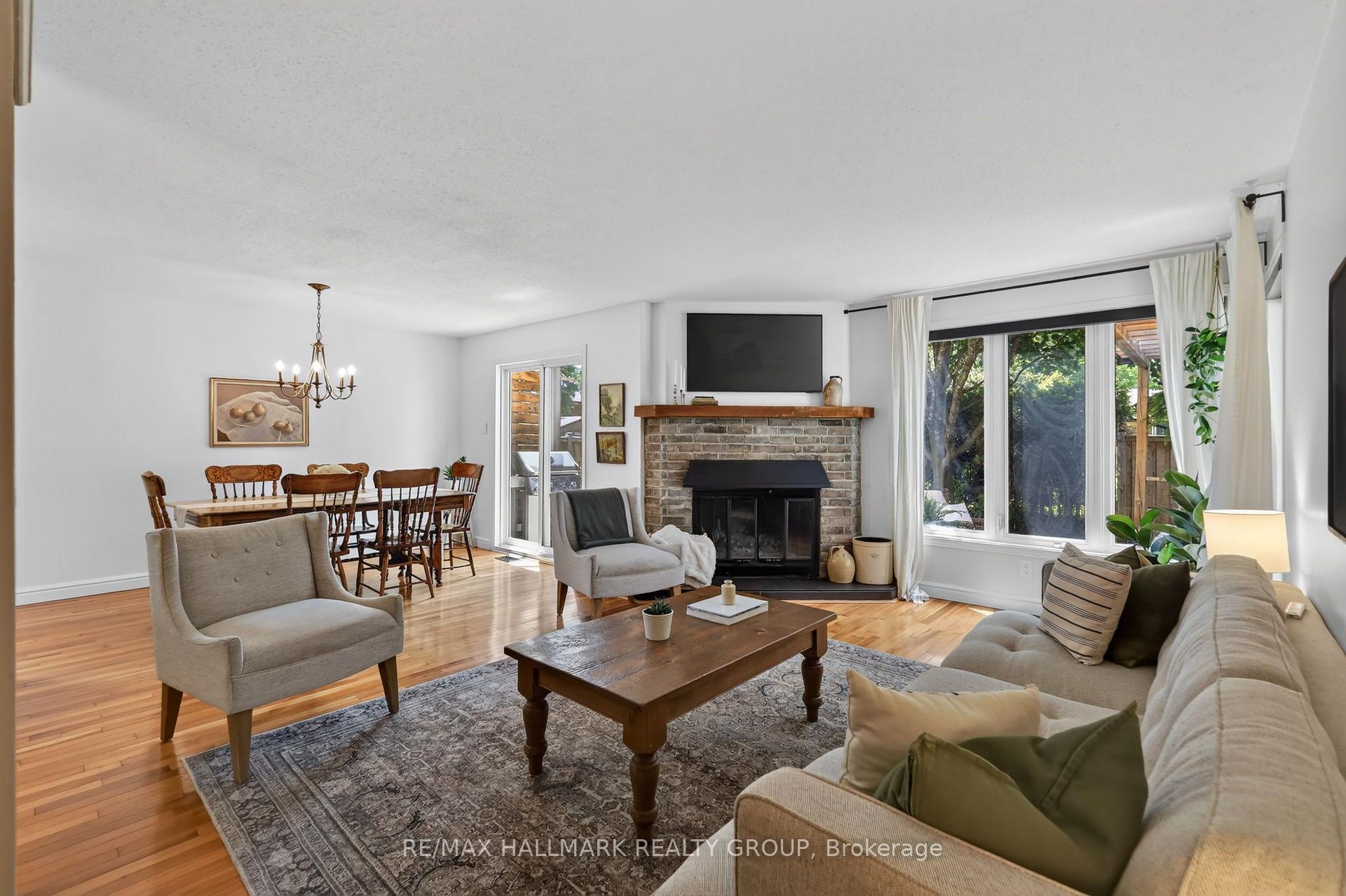 Photo 11 of 6106 Meadowhill Crescent, Ottawa, Chapel Hill — HOMEH