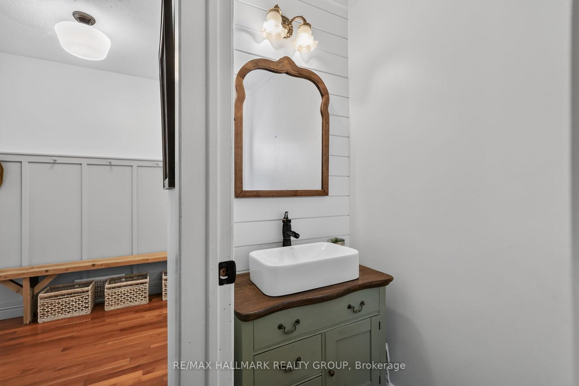 Photo 23 of 6106 Meadowhill Crescent, Ottawa, Chapel Hill — HOMEH