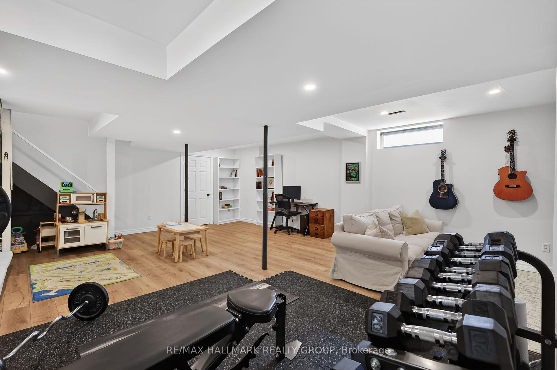 Photo 41 of 6106 Meadowhill Crescent, Ottawa, Chapel Hill — HOMEH