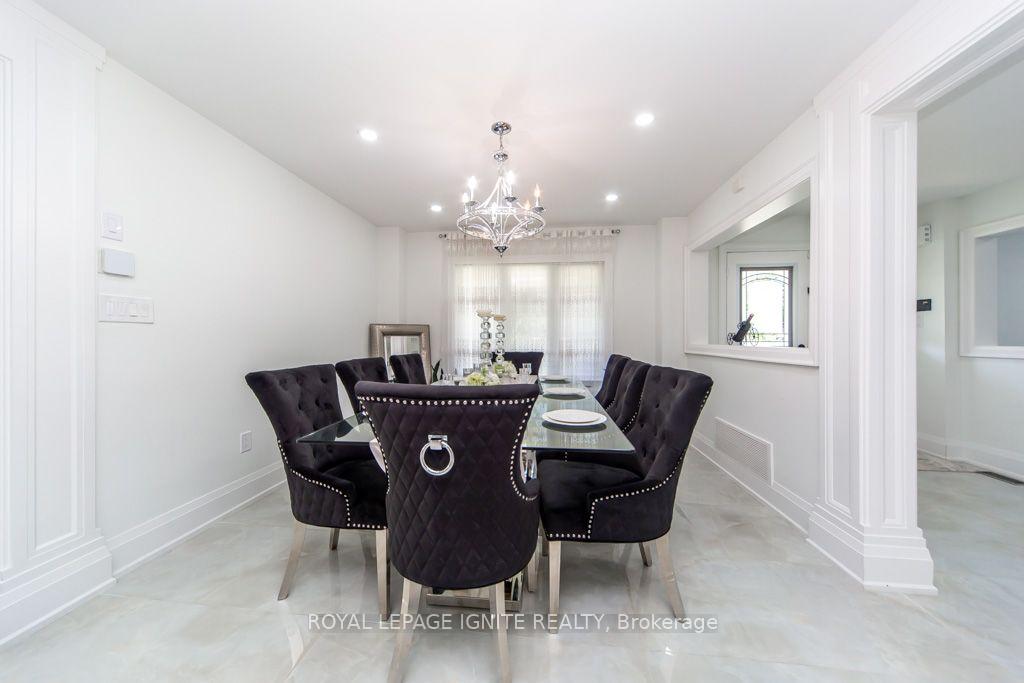 Photo 8 of 189 Dadson Drive, Clarington, Bowmanville — HOMEH
