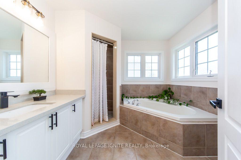 Photo 21 of 189 Dadson Drive, Clarington, Bowmanville — HOMEH