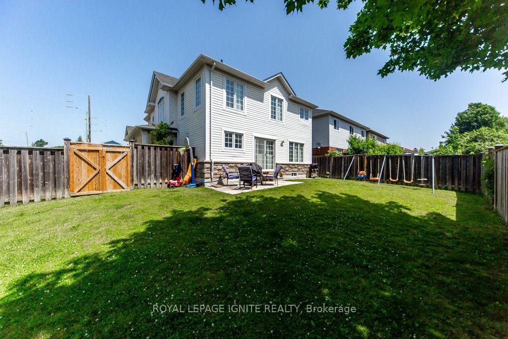 Photo 30 of 189 Dadson Drive, Clarington, Bowmanville — HOMEH