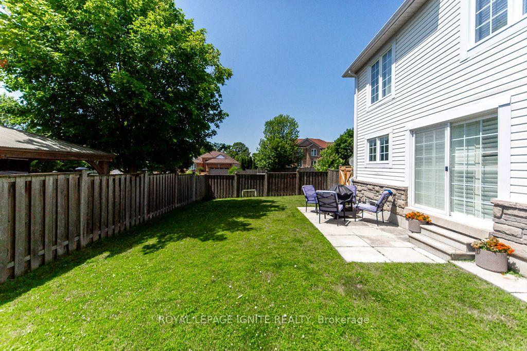 Photo 32 of 189 Dadson Drive, Clarington, Bowmanville — HOMEH