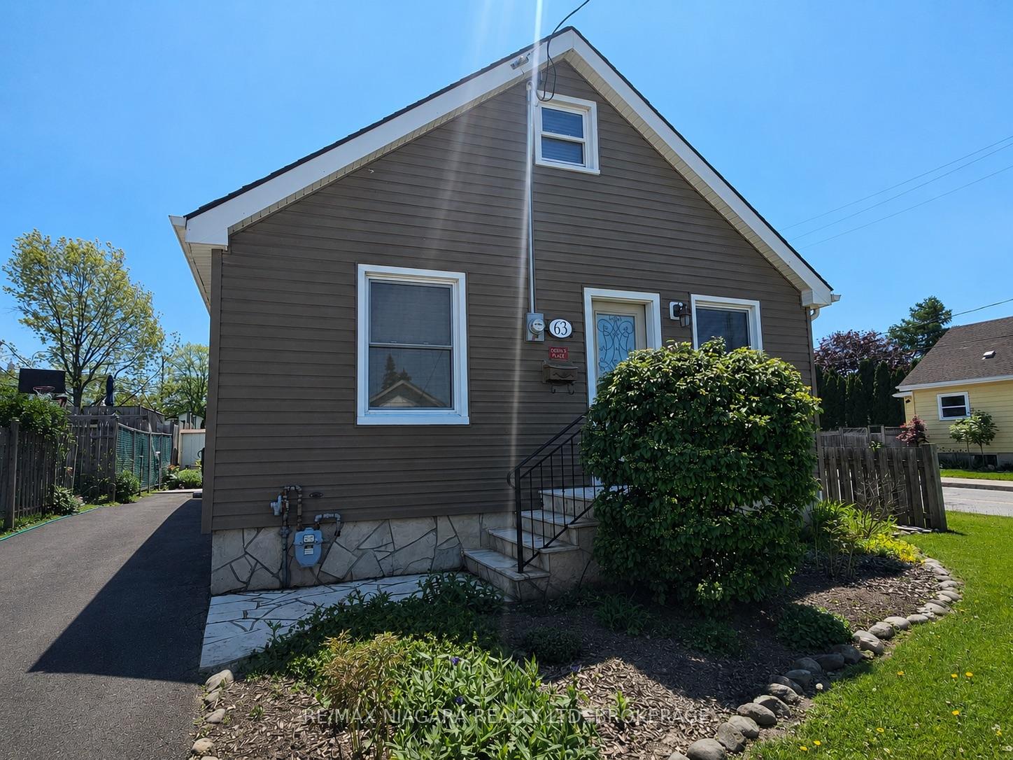 Photo 2 of 63 Sullivan Avenue, Thorold, Thorold Downtown — HOMEH