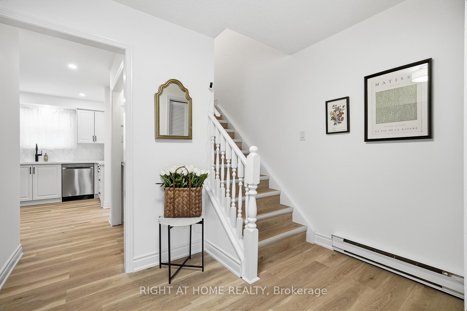Photo 5 of 259 Glenwoods Avenue, Georgina, Keswick South — HOMEH