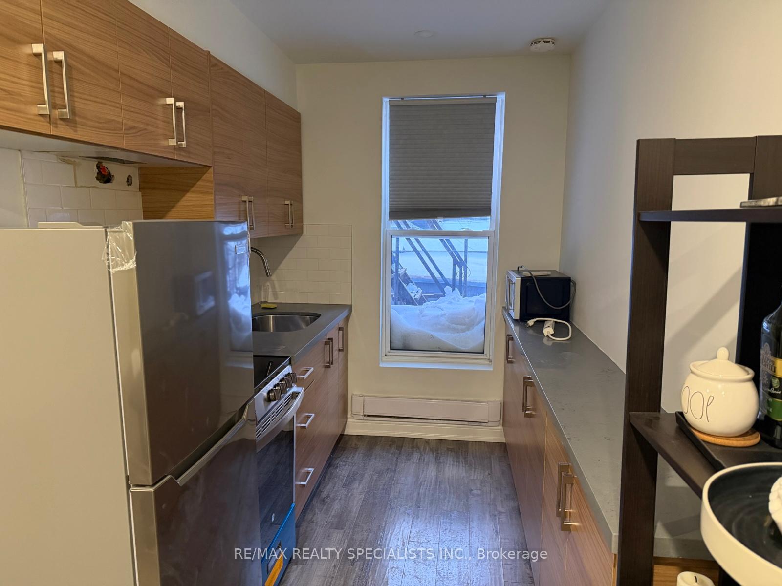 Photo 9 of Unit 1, 450 Bathurst Street, Toronto, Trinity-Bellwoods — HOMEH