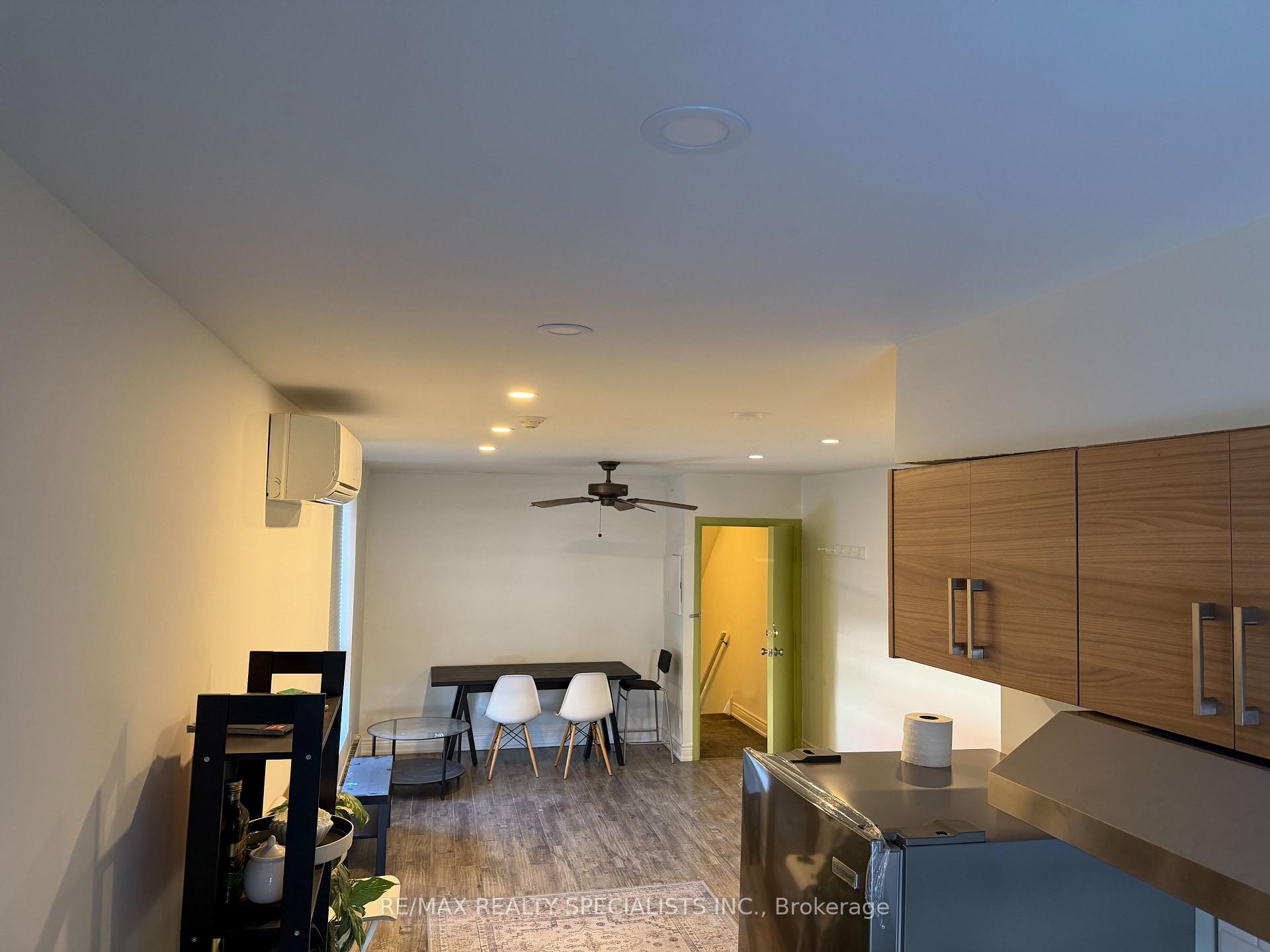 Photo 13 of Unit 1, 450 Bathurst Street, Toronto, Trinity-Bellwoods — HOMEH
