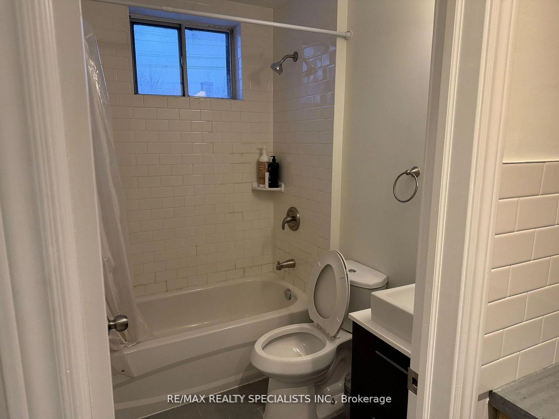 Photo 27 of Unit 1, 450 Bathurst Street, Toronto, Trinity-Bellwoods — HOMEH