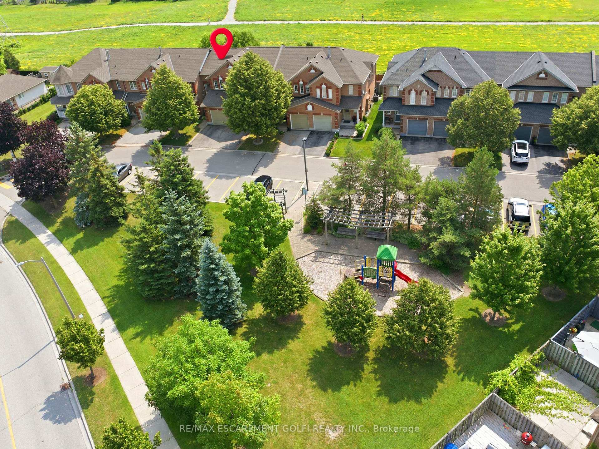 Photo 3 of Unit 30, 2871 Darien Road, Burlington, Brant — HOMEH