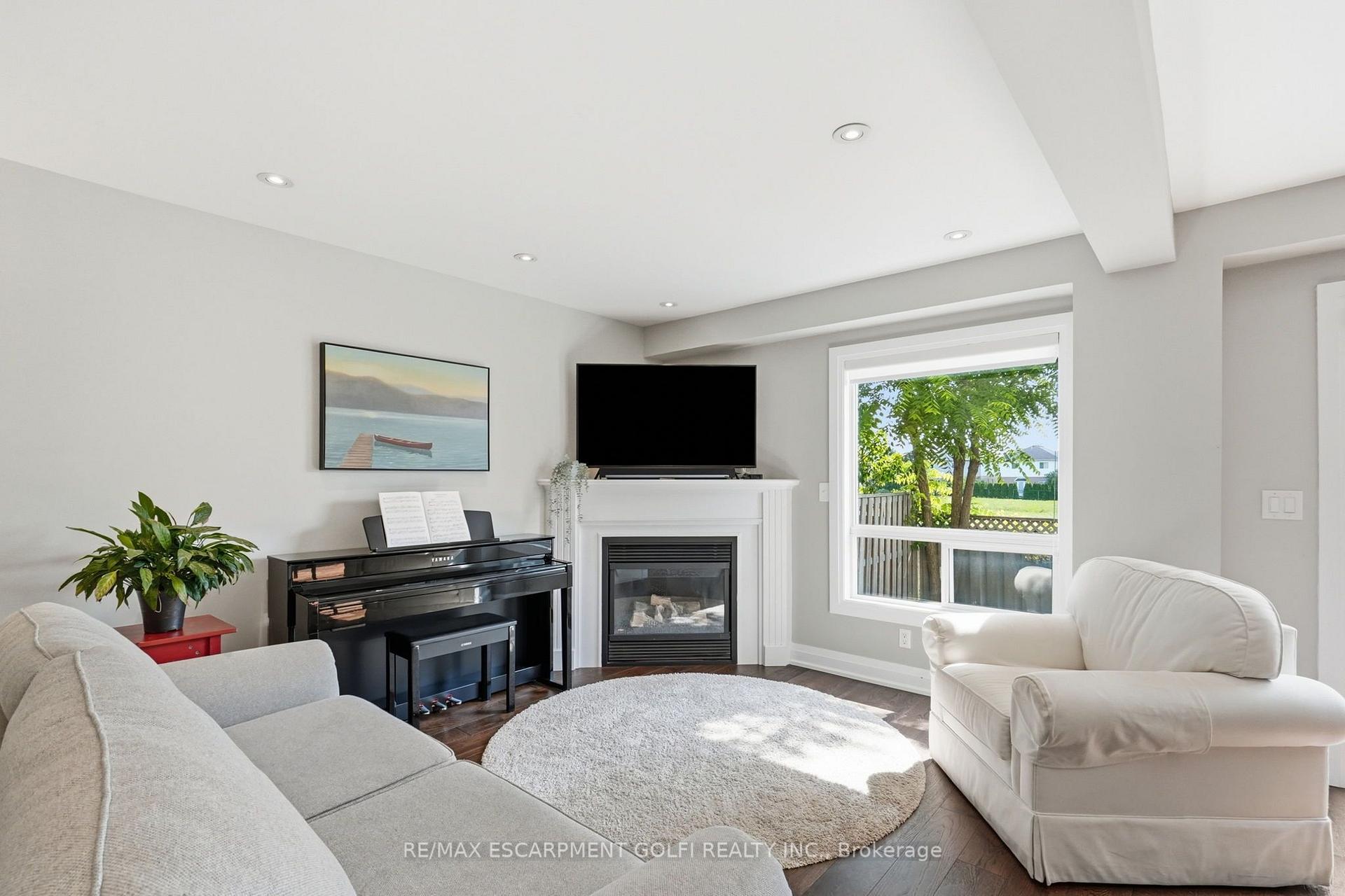 Photo 9 of Unit 30, 2871 Darien Road, Burlington, Brant — HOMEH