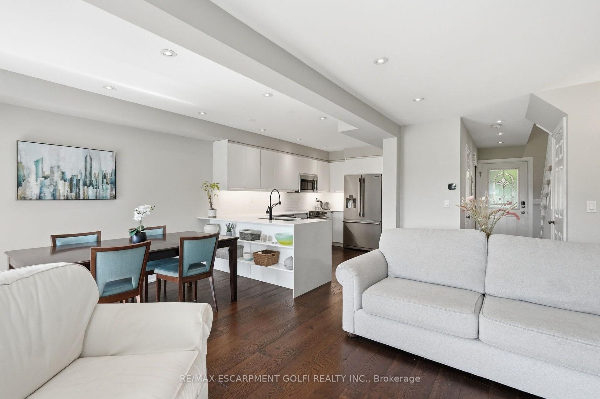 Photo 11 of Unit 30, 2871 Darien Road, Burlington, Brant — HOMEH