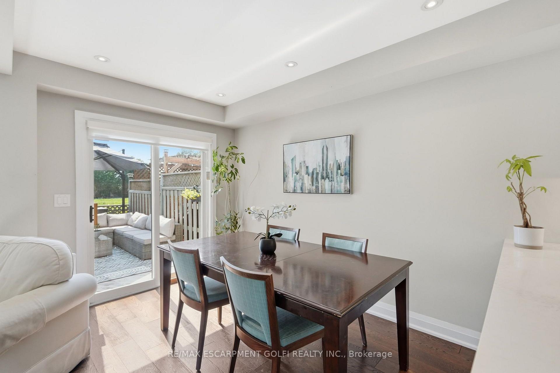Photo 13 of Unit 30, 2871 Darien Road, Burlington, Brant — HOMEH