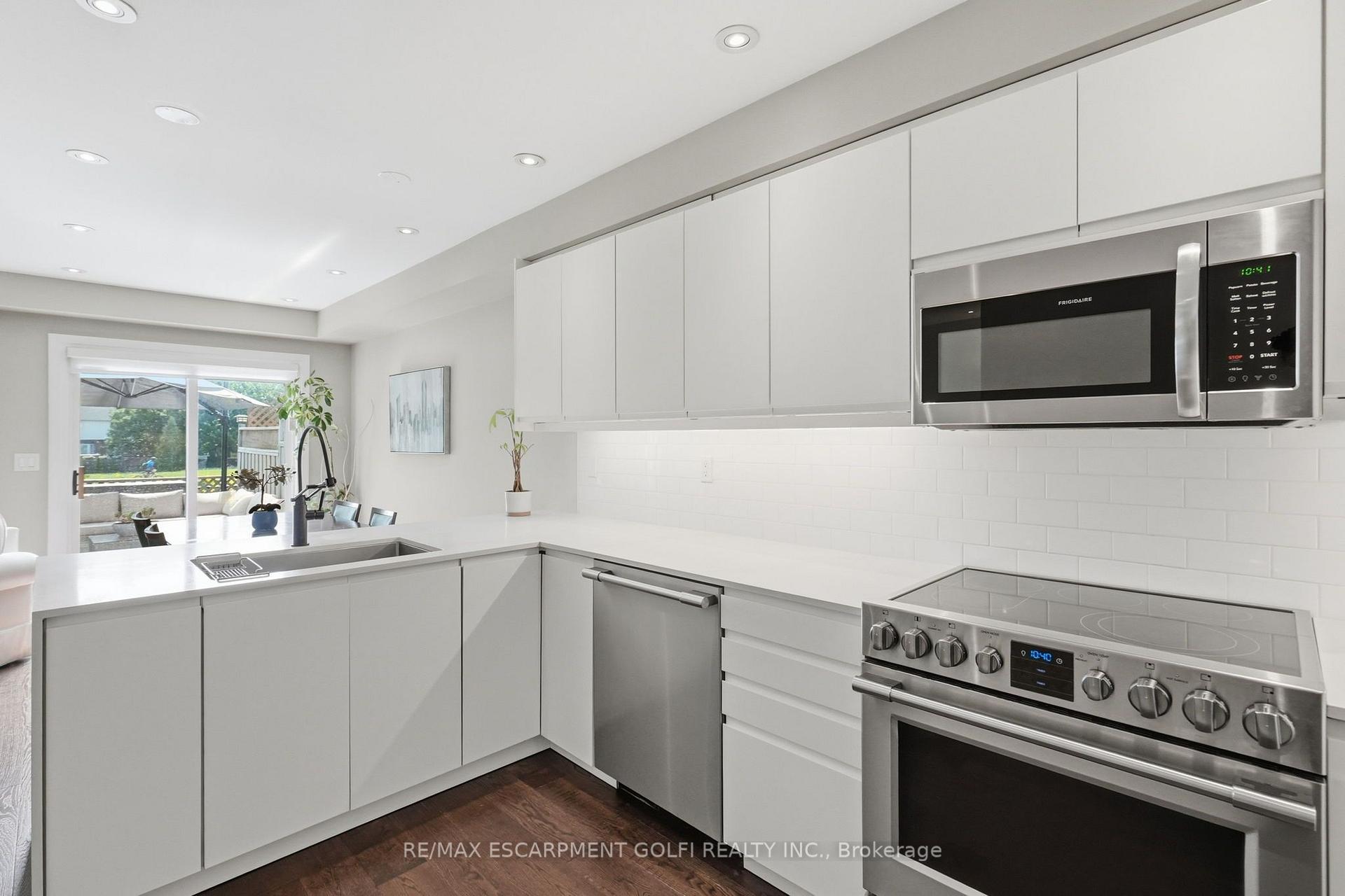 Photo 19 of Unit 30, 2871 Darien Road, Burlington, Brant — HOMEH