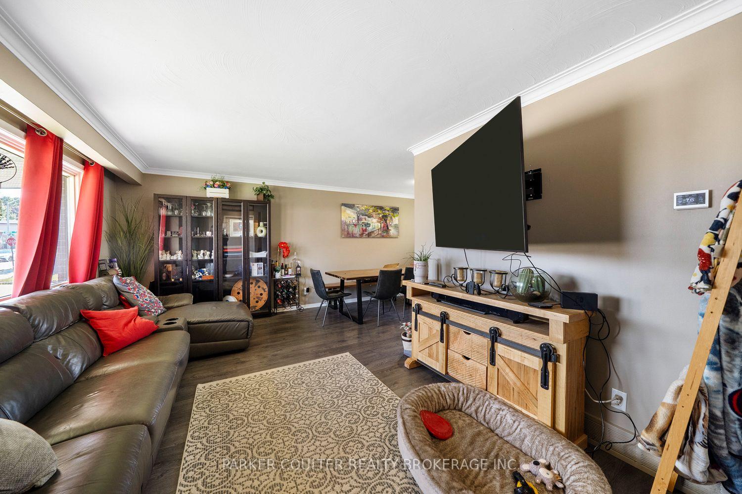 Photo 7 of 54 Ferris Lane, Barrie, Cundles East — HOMEH