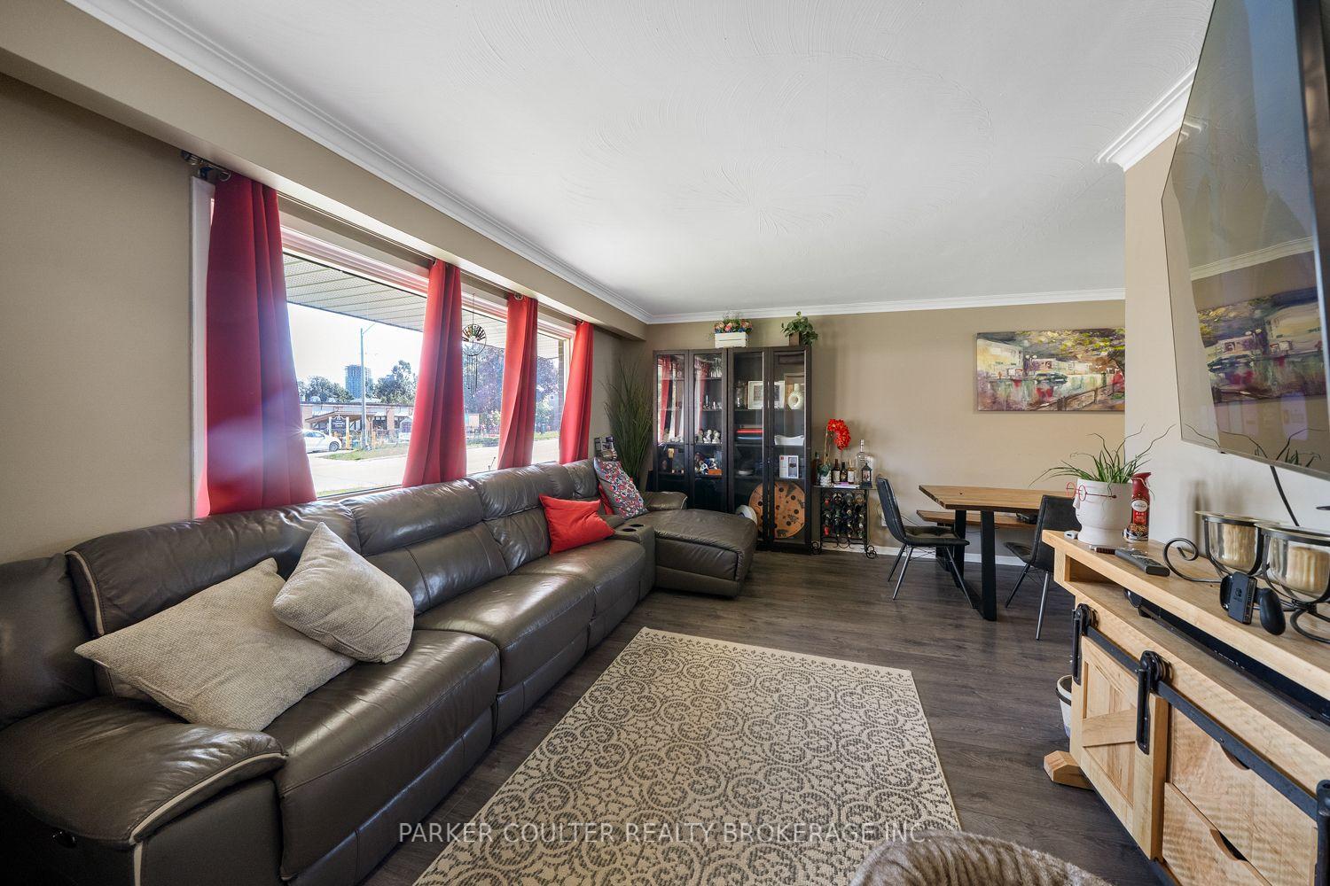 Photo 9 of 54 Ferris Lane, Barrie, Cundles East — HOMEH