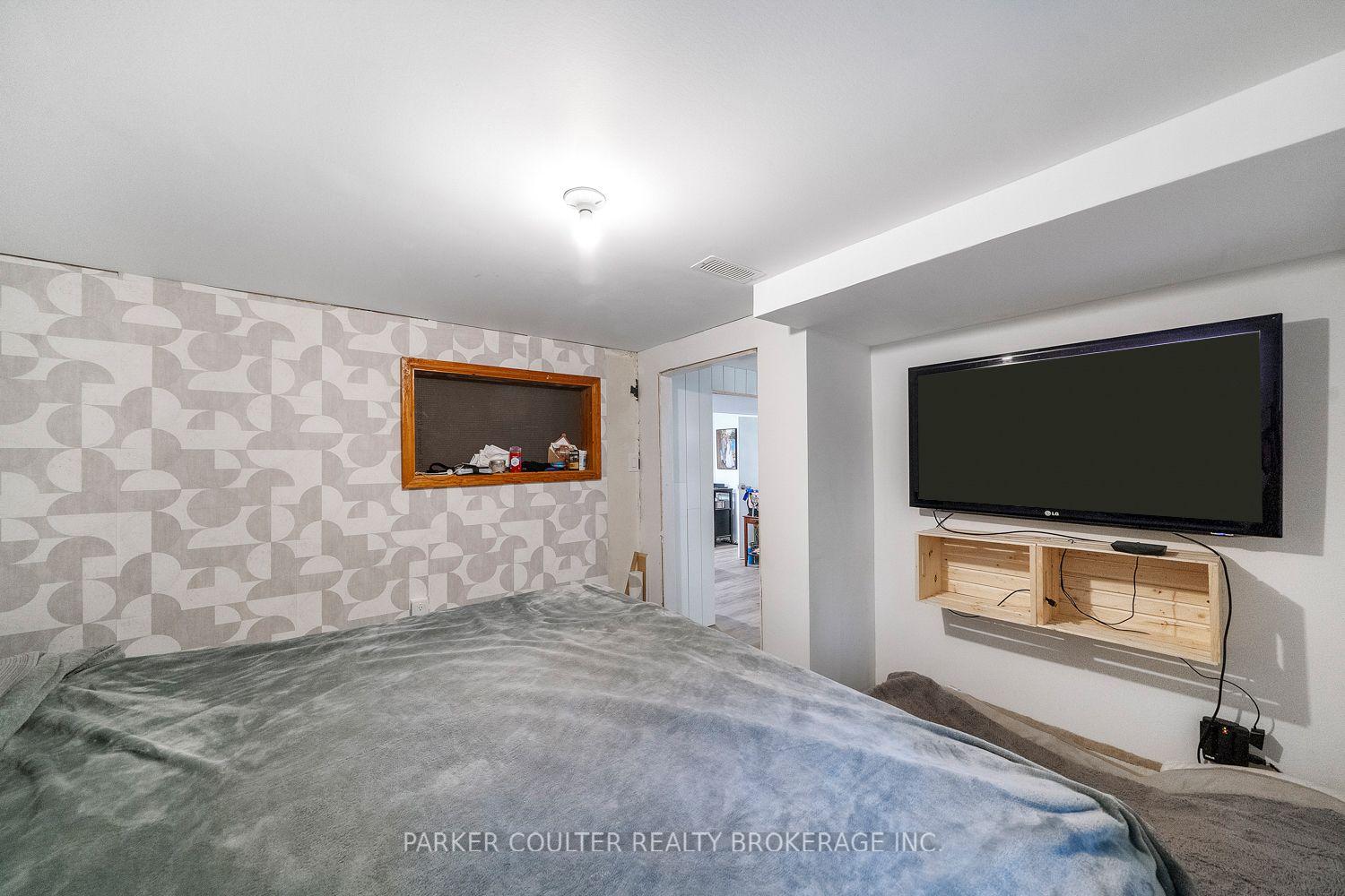 Photo 41 of 54 Ferris Lane, Barrie, Cundles East — HOMEH