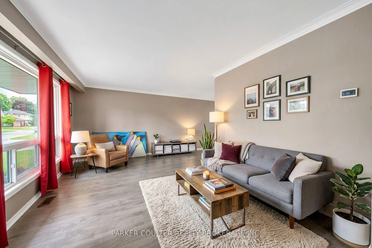 Photo 8 of 54 Ferris Lane, Barrie, Cundles East — HOMEH