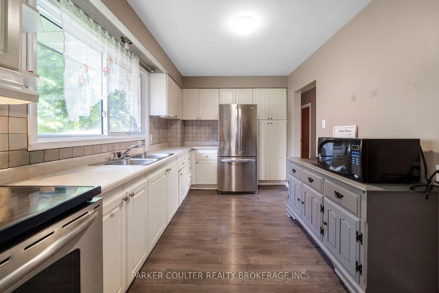 Photo 14 of 54 Ferris Lane, Barrie, Cundles East — HOMEH