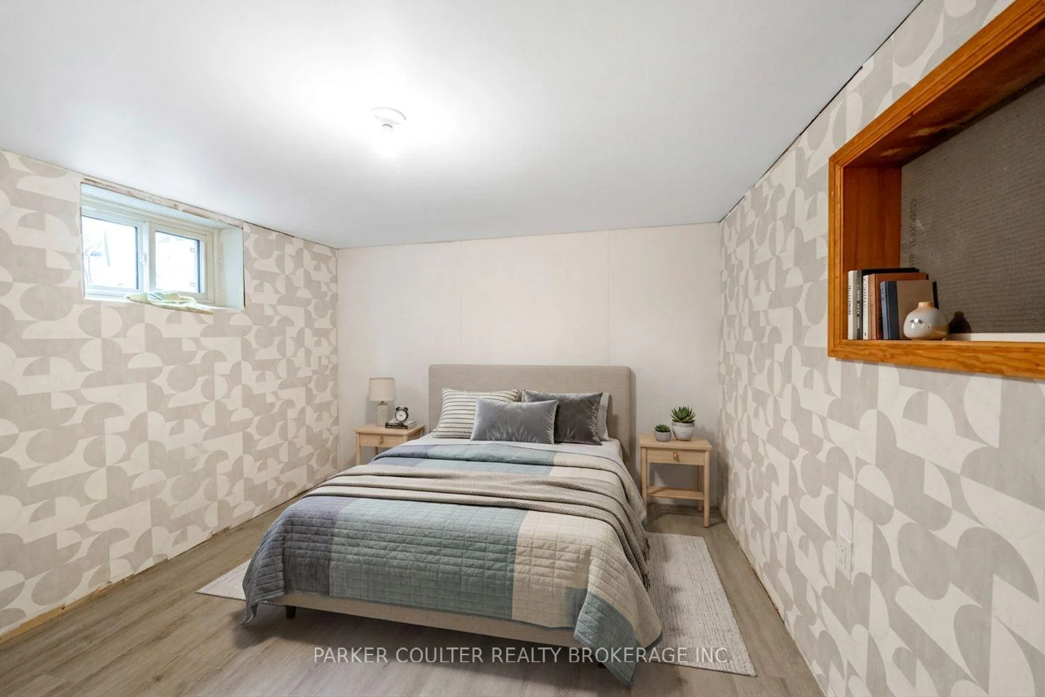 Photo 32 of 54 Ferris Lane, Barrie, Cundles East — HOMEH