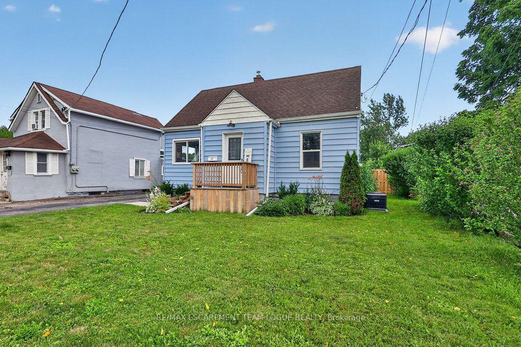 Photo 3 of 37 Thorold Road, Welland, Prince Charles — HOMEH