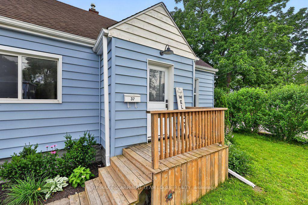 Photo 5 of 37 Thorold Road, Welland, Prince Charles — HOMEH