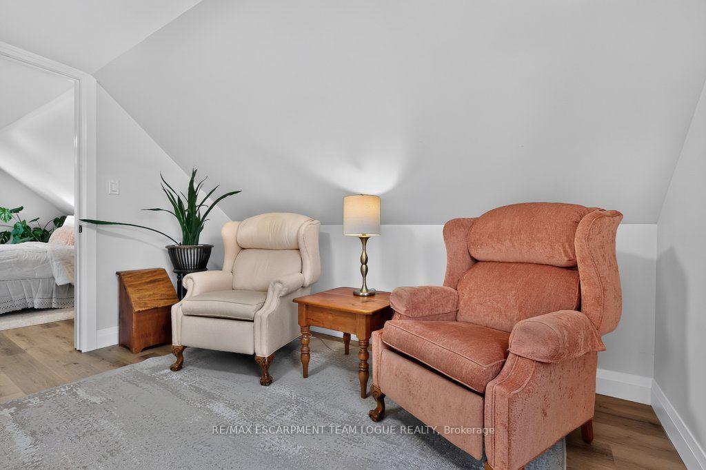 Photo 32 of 37 Thorold Road, Welland, Prince Charles — HOMEH