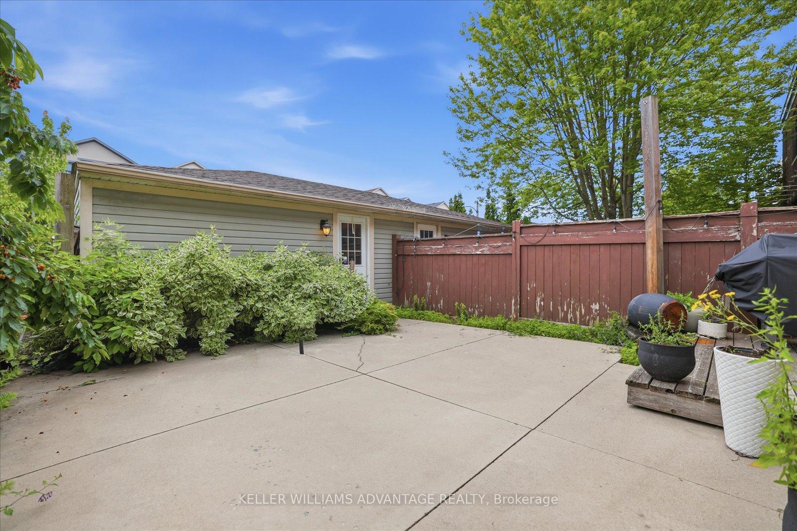Photo 41 of 46 Sarah Ashbridge Avenue, Toronto, The Beaches — HOMEH