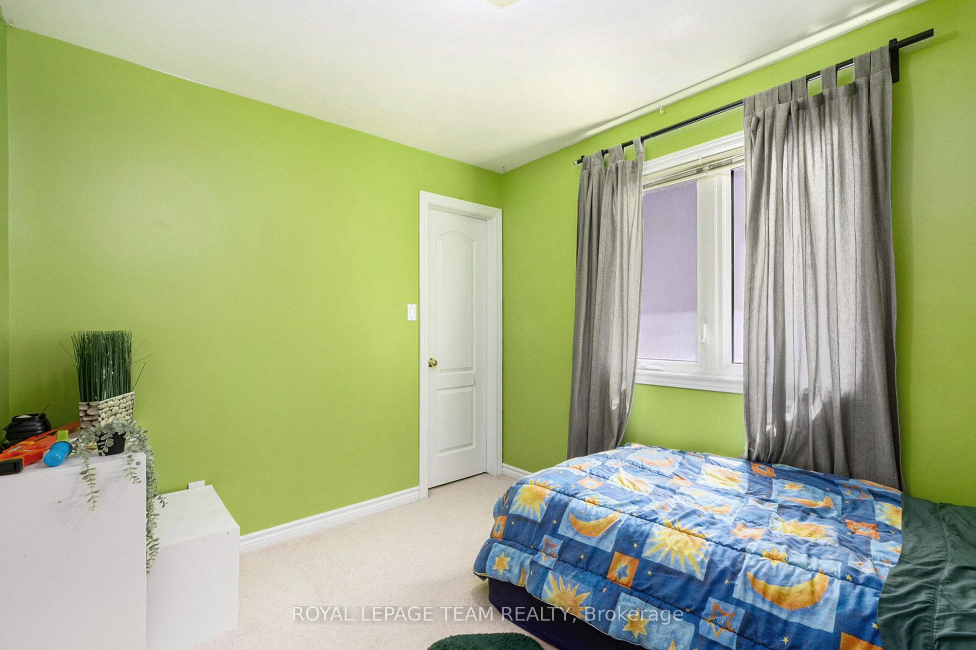 Photo 21 of 121 Drummond Street, Ottawa, Ottawa East — HOMEH