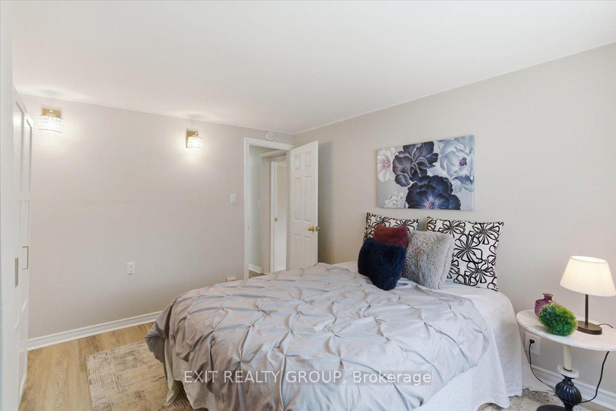 Photo 29 of 22 Linden Boulevard, Quinte West, Sidney Ward — HOMEH