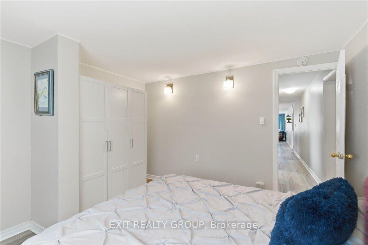 Photo 30 of 22 Linden Boulevard, Quinte West, Sidney Ward — HOMEH