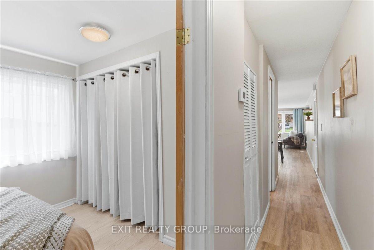 Photo 32 of 22 Linden Boulevard, Quinte West, Sidney Ward — HOMEH
