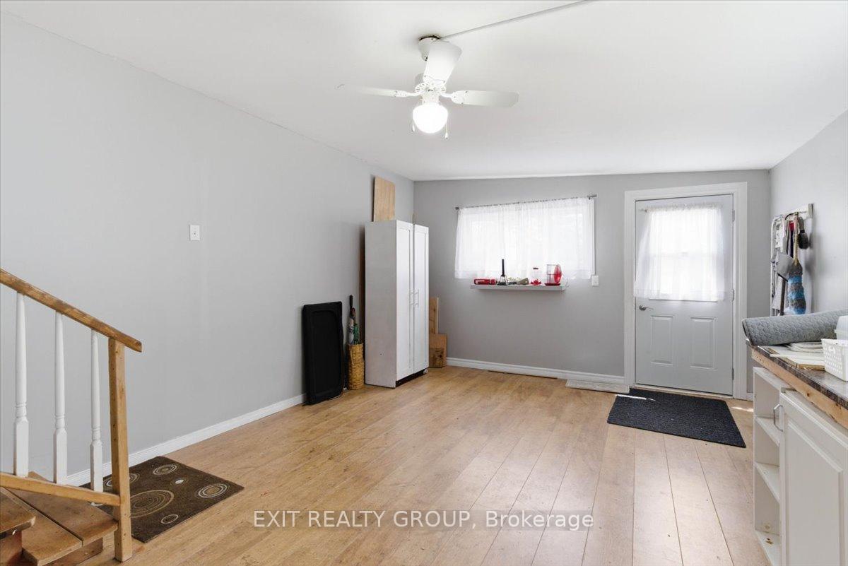 Photo 35 of 22 Linden Boulevard, Quinte West, Sidney Ward — HOMEH