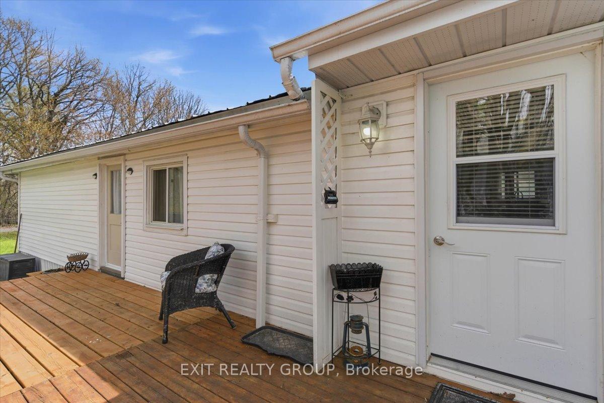 Photo 38 of 22 Linden Boulevard, Quinte West, Sidney Ward — HOMEH