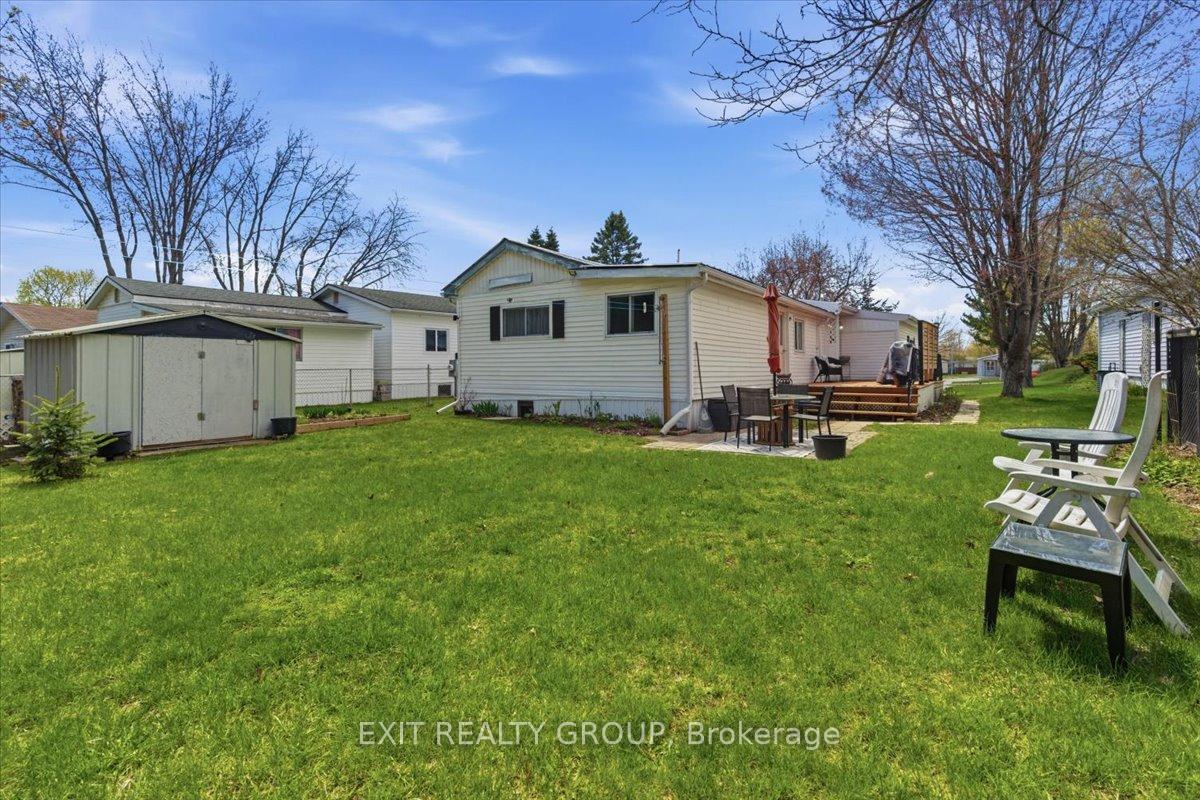 Photo 39 of 22 Linden Boulevard, Quinte West, Sidney Ward — HOMEH