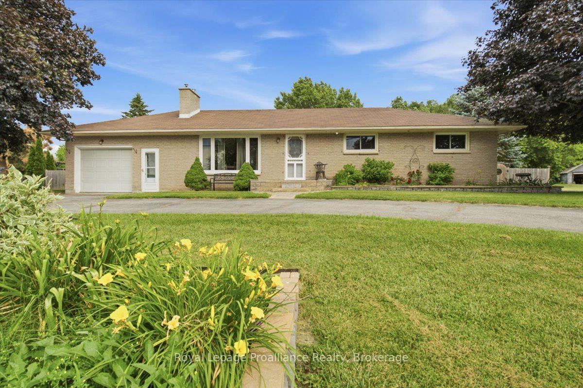 Photo of 178 Riverside Parkway
