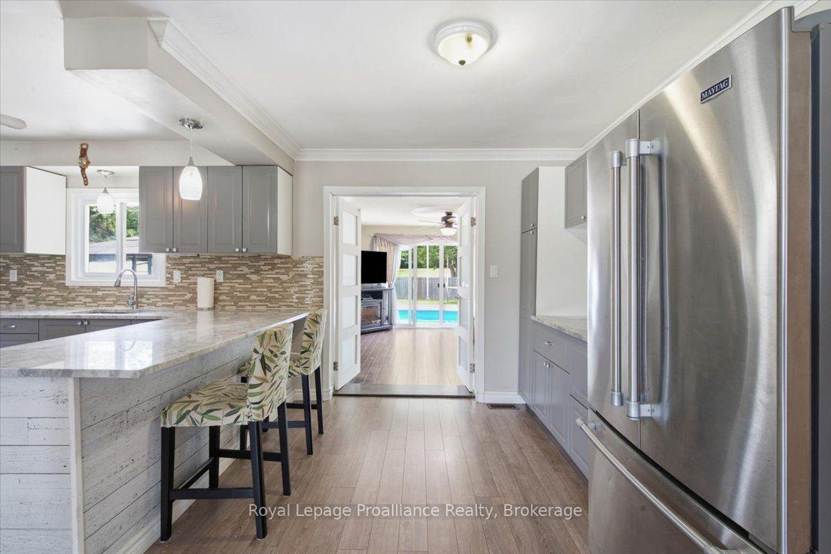 Photo 16 of 178 Riverside Parkway, Quinte West, Sidney Ward — HOMEH