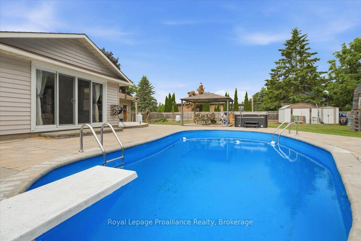 Photo 34 of 178 Riverside Parkway, Quinte West, Sidney Ward — HOMEH