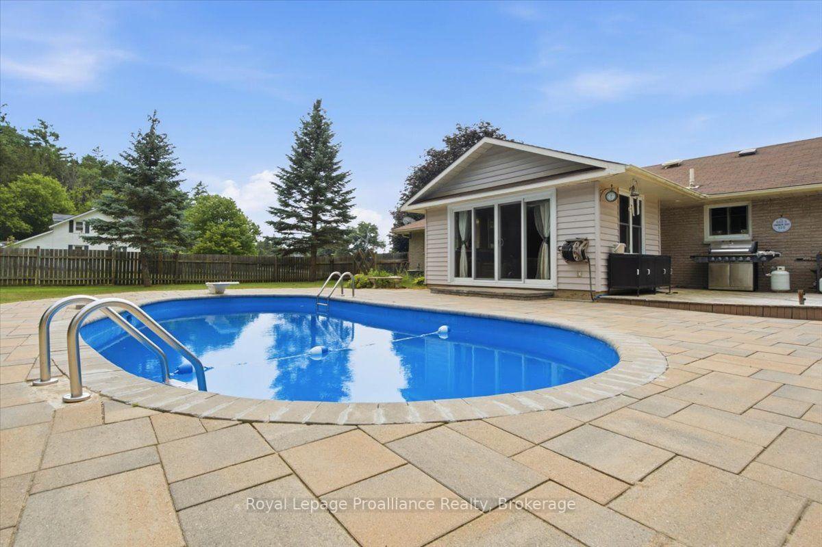 Photo 35 of 178 Riverside Parkway, Quinte West, Sidney Ward — HOMEH