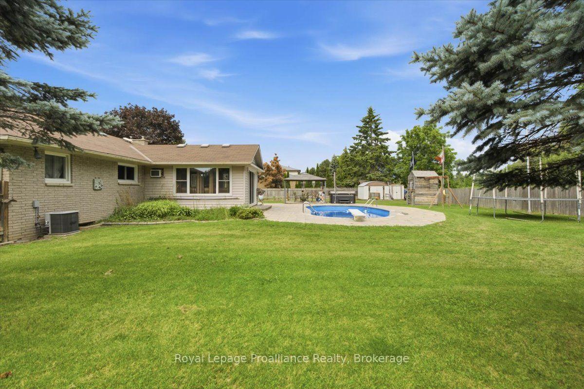 Photo 36 of 178 Riverside Parkway, Quinte West, Sidney Ward — HOMEH