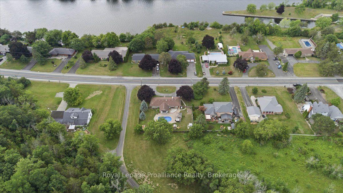 Photo 44 of 178 Riverside Parkway, Quinte West, Sidney Ward — HOMEH
