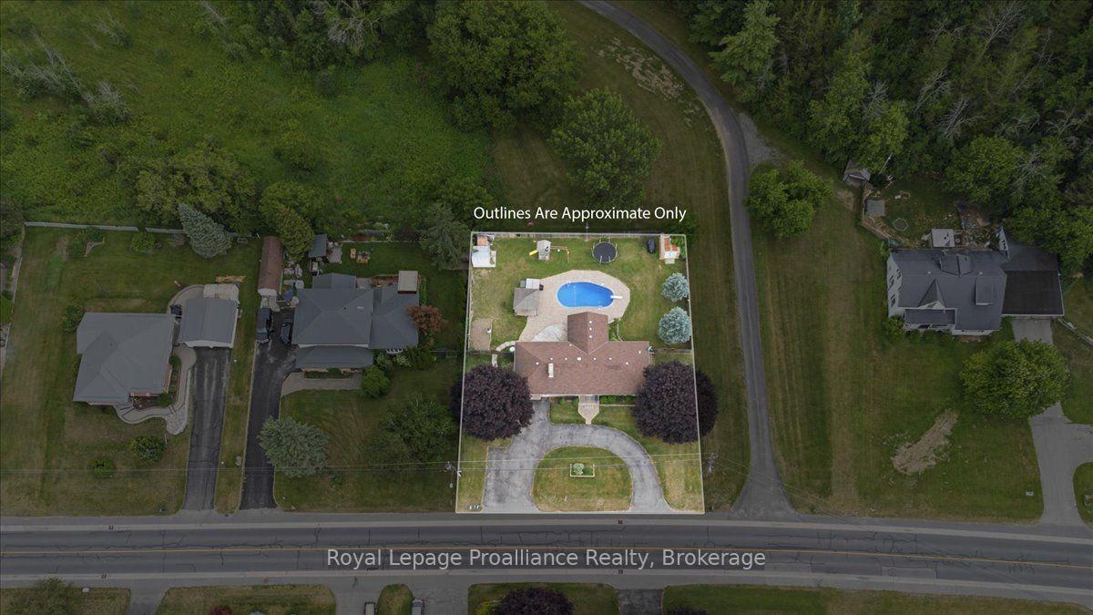 Photo 47 of 178 Riverside Parkway, Quinte West, Sidney Ward — HOMEH