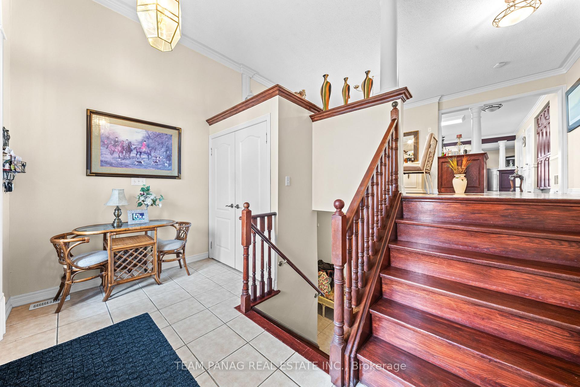 Photo 6 of 11 Larkmead Place, Brampton, Sandringham-Wellington — HOMEH
