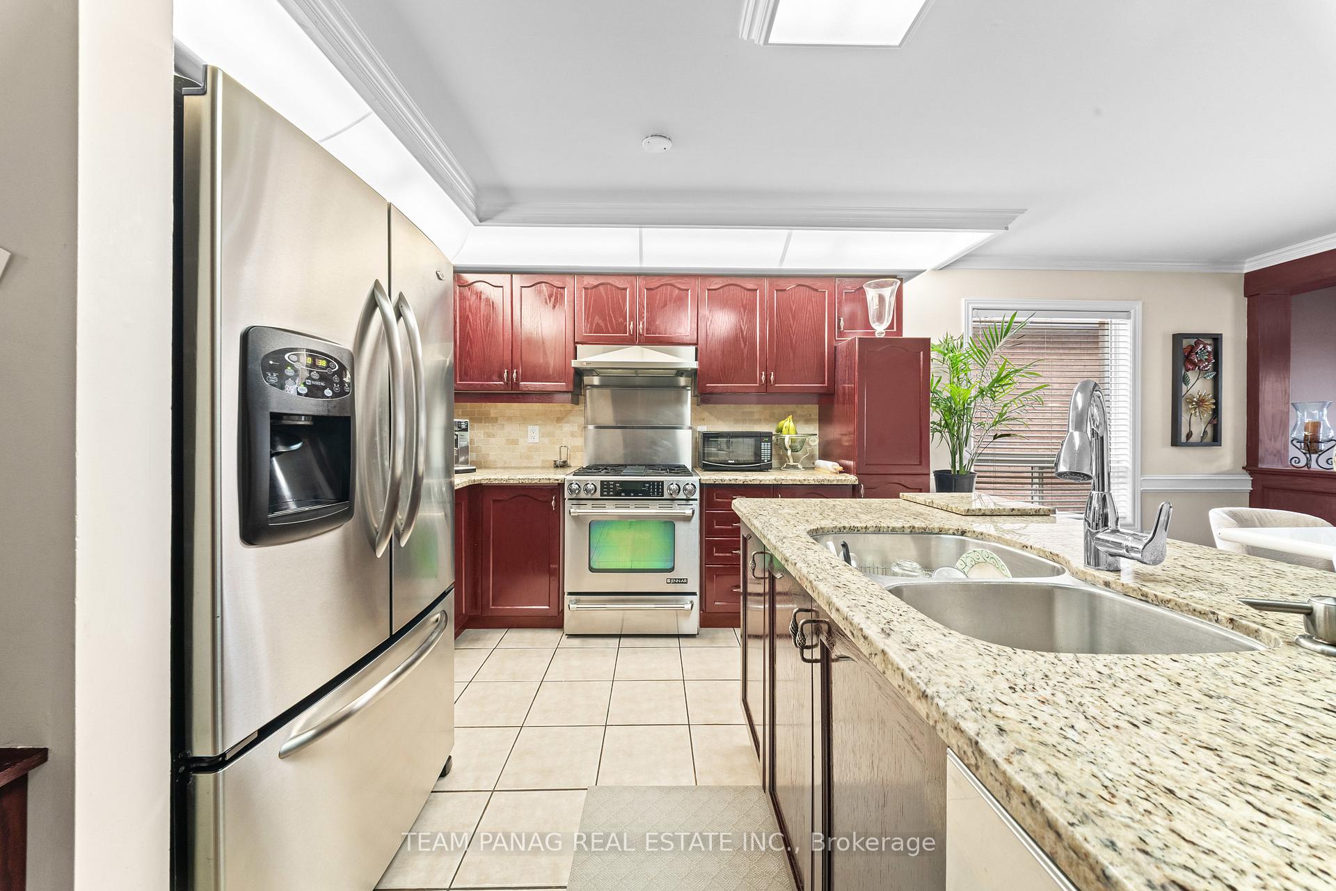 Photo 15 of 11 Larkmead Place, Brampton, Sandringham-Wellington — HOMEH