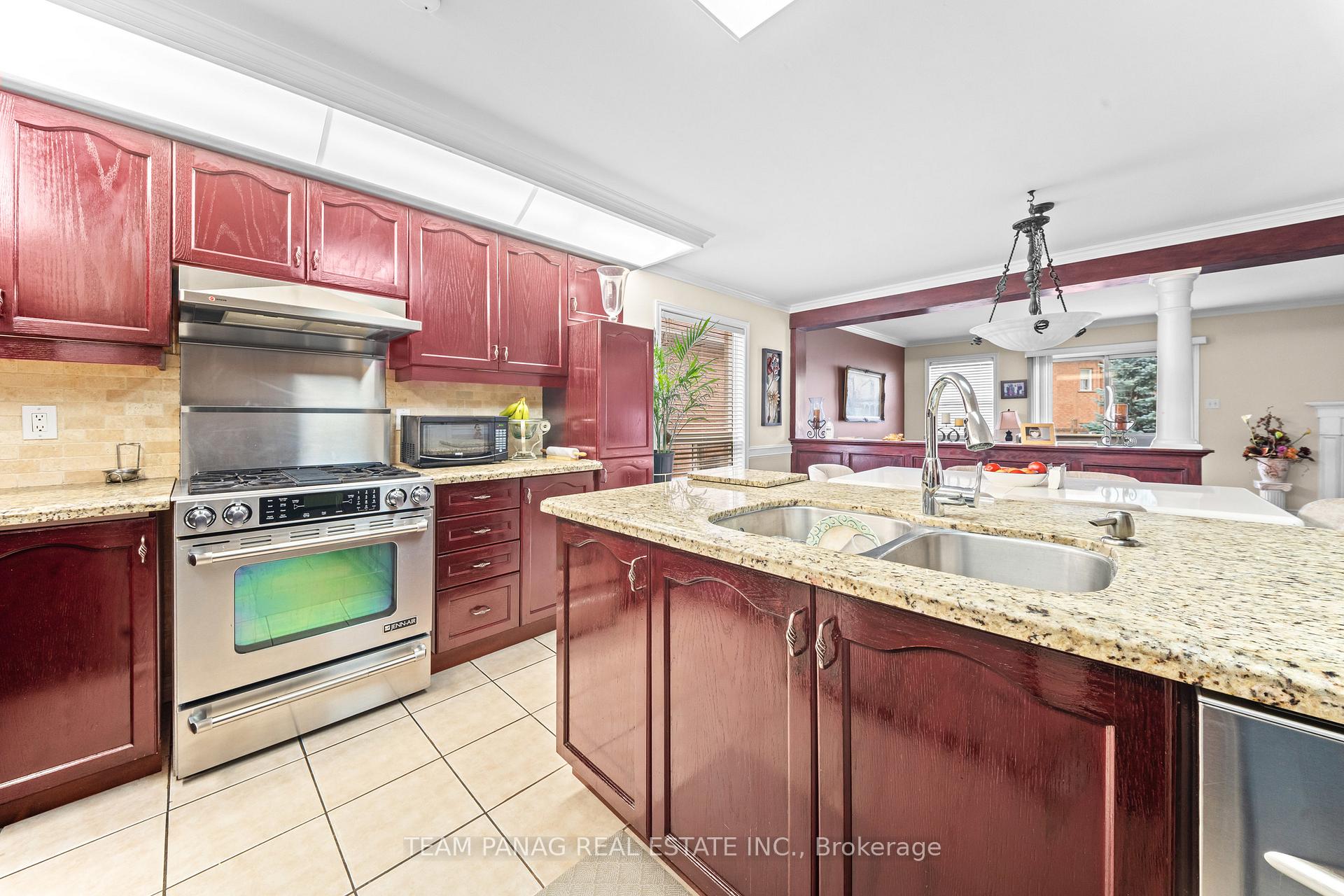 Photo 18 of 11 Larkmead Place, Brampton, Sandringham-Wellington — HOMEH