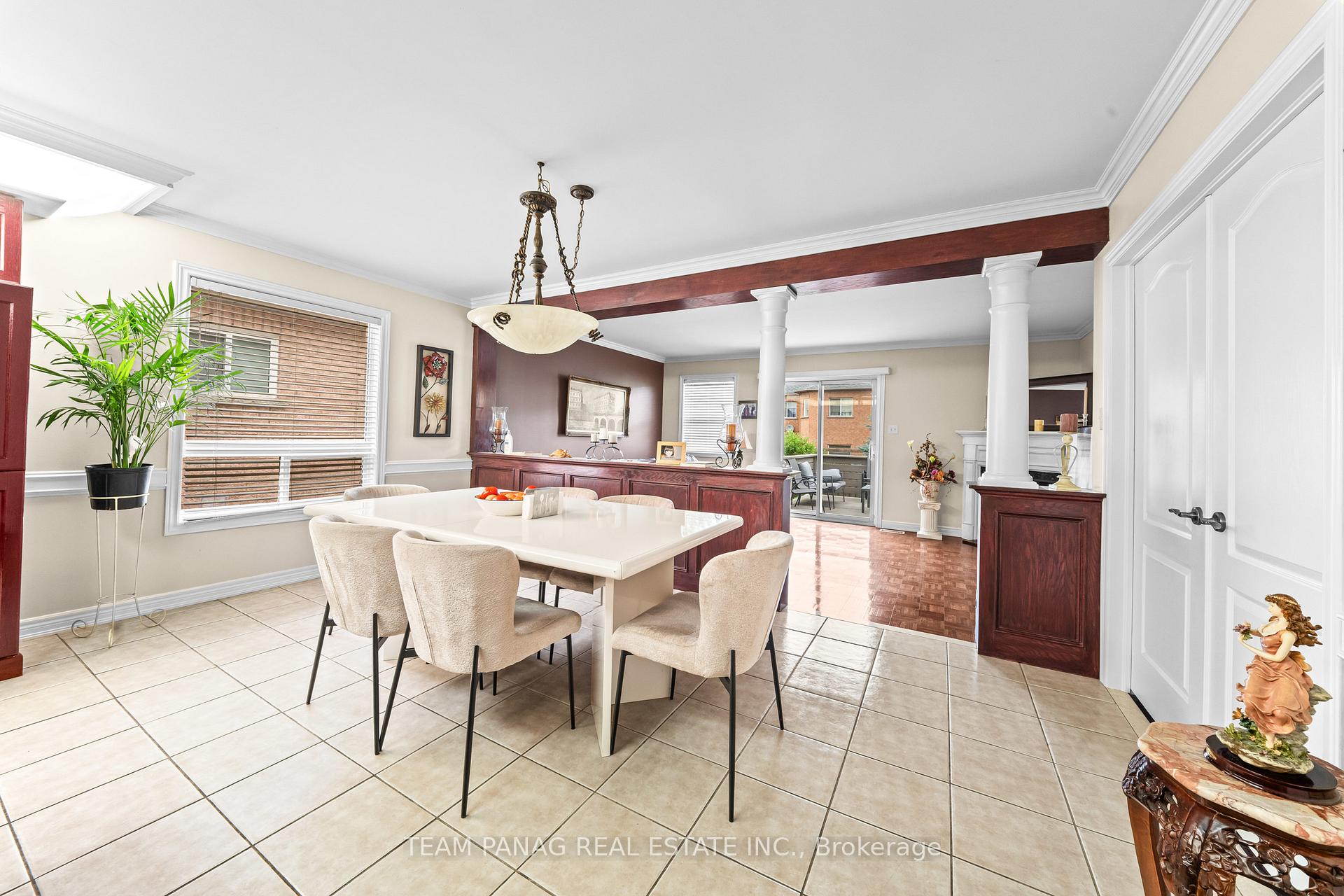 Photo 19 of 11 Larkmead Place, Brampton, Sandringham-Wellington — HOMEH