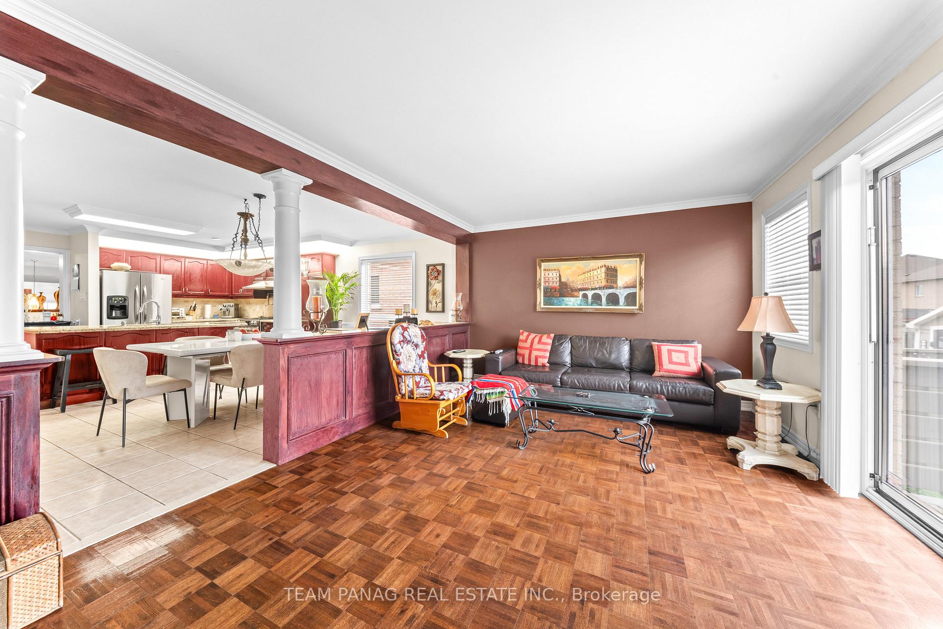 Photo 23 of 11 Larkmead Place, Brampton, Sandringham-Wellington — HOMEH