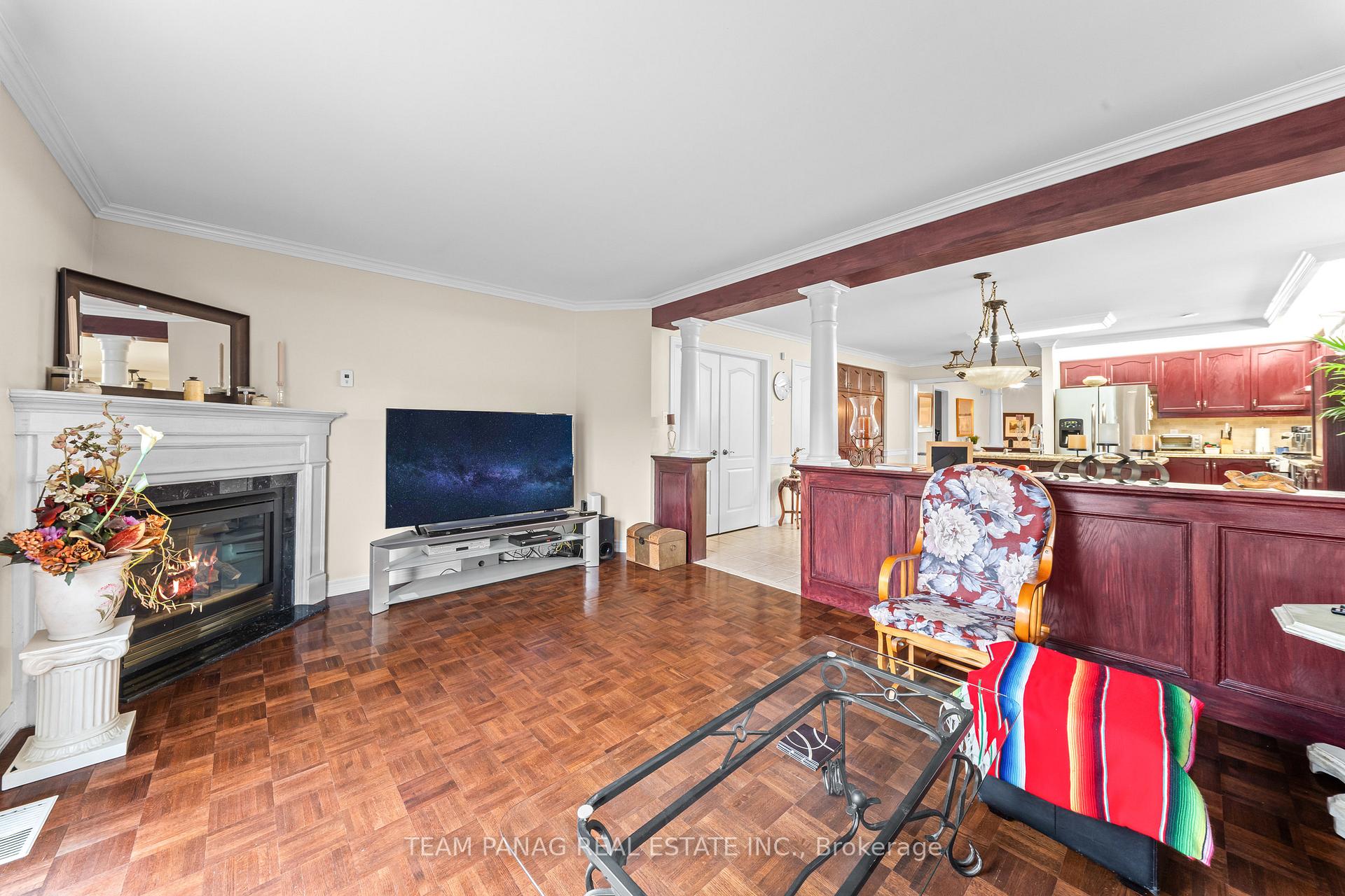 Photo 24 of 11 Larkmead Place, Brampton, Sandringham-Wellington — HOMEH