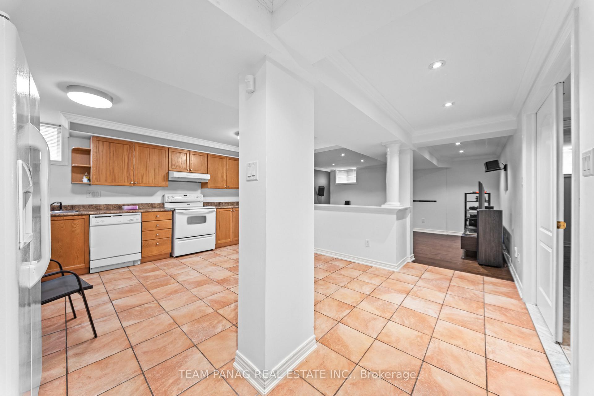 Photo 37 of 11 Larkmead Place, Brampton, Sandringham-Wellington — HOMEH