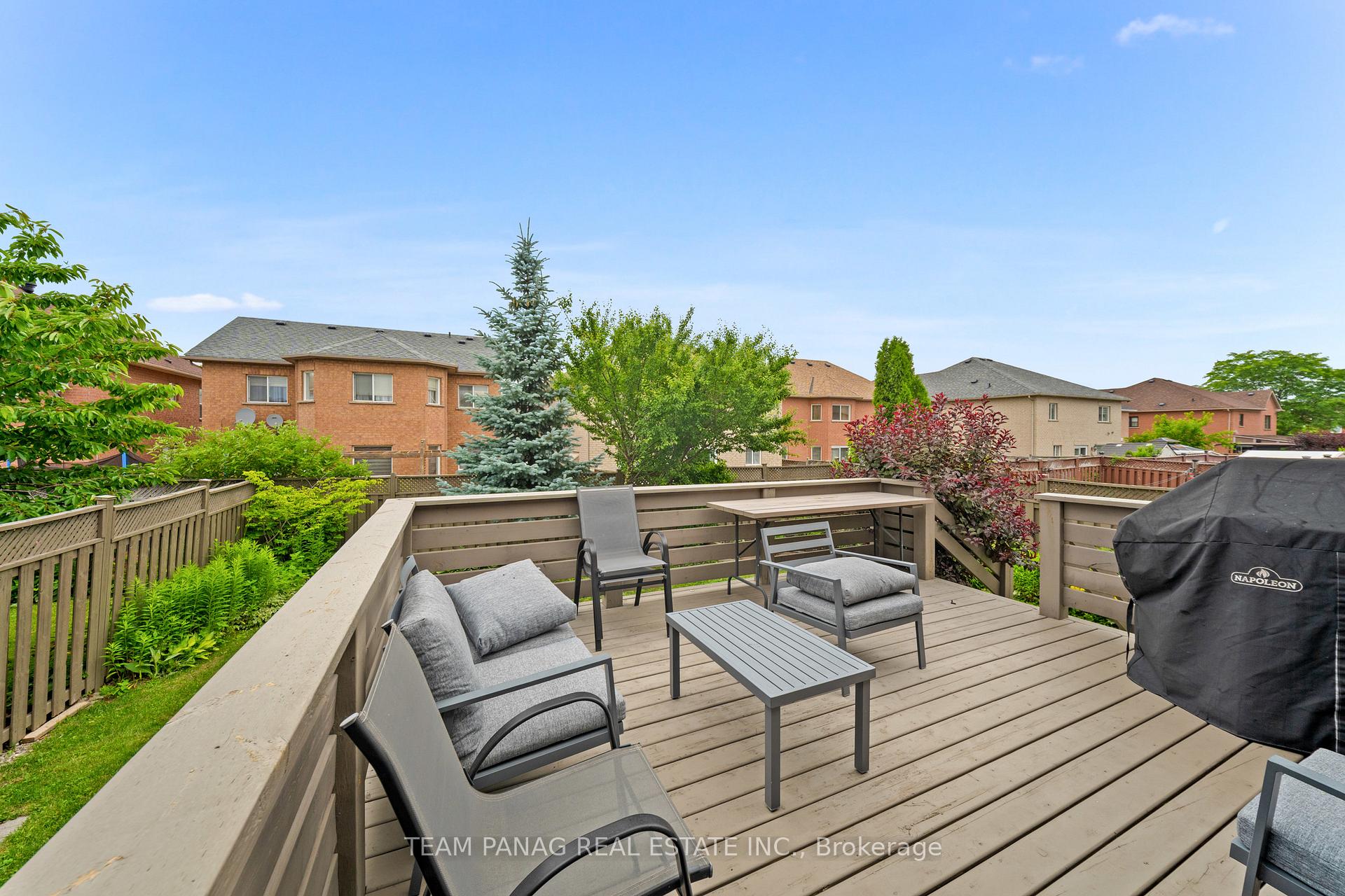 Photo 46 of 11 Larkmead Place, Brampton, Sandringham-Wellington — HOMEH